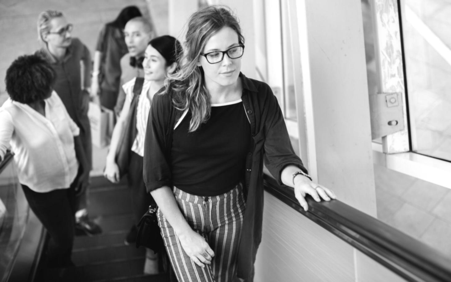 Sesión práctica de formación en comunicación financiera con casos reales